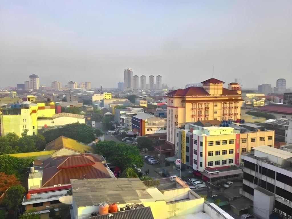 California Hotel Jakarta Exterior foto